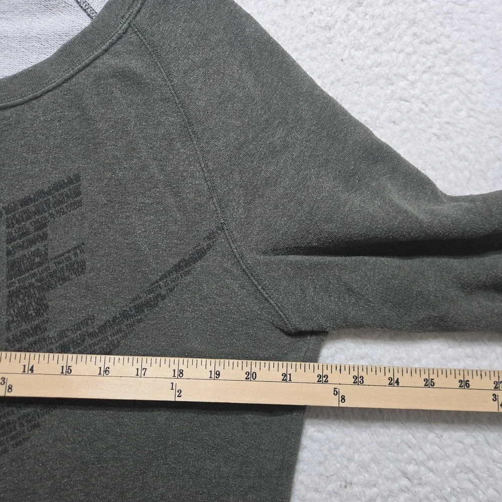 Nike Women's Size Medium Green Rally Boyfriend Relaxed Fit Crewneck Sweatshirt